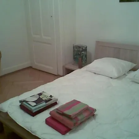 8 Minutes Walking From Train Station Lausanne