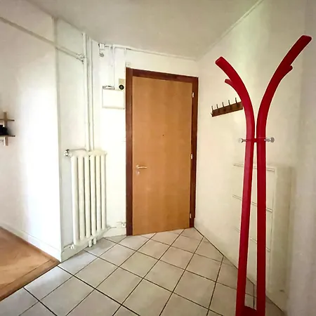 Apartment 8 Minutes Walking From Train Station Lausanne