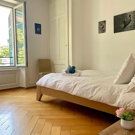 Apartman 8 Minutes Walking From Train Station Lausanne