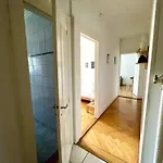 8 Minutes Walking From Train Station * Lausana