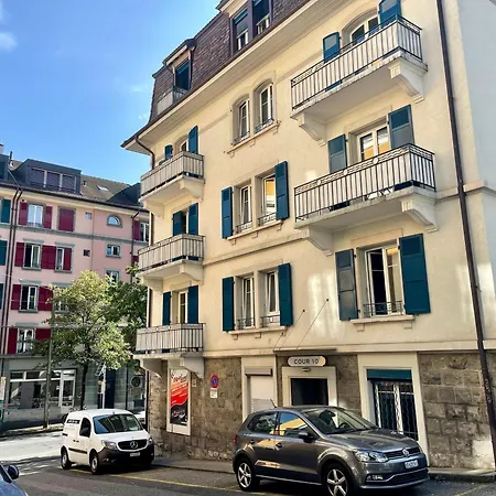 8 Minutes Walking From Train Station